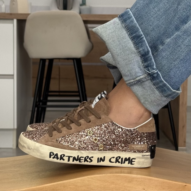 Baskets Crime Distressed...